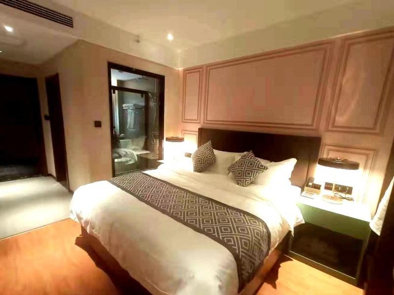 Gemei Hotel Luoyang Longmen High-Speed Railway Station Bagian luar foto