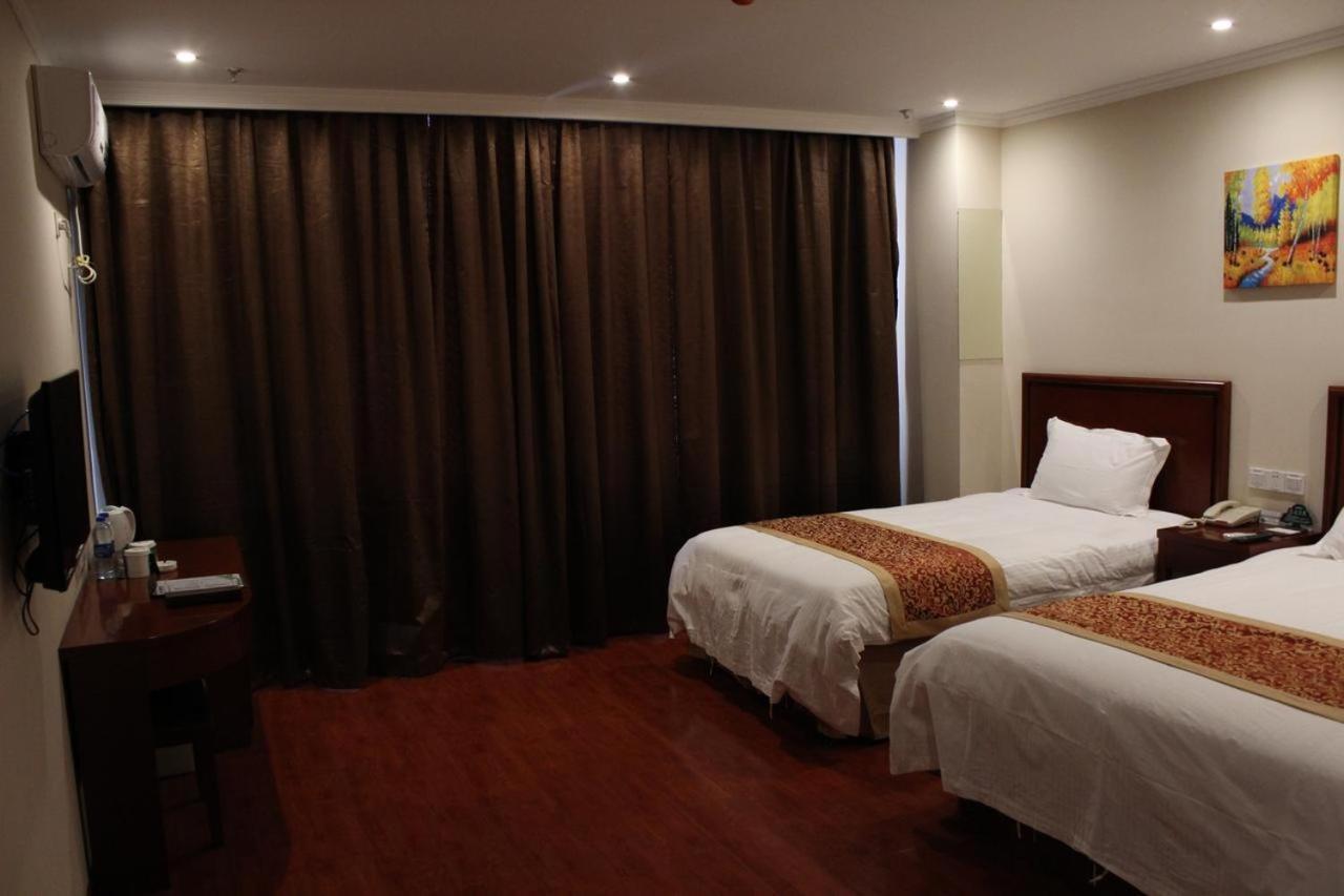 Gemei Hotel Luoyang Longmen High-Speed Railway Station Bagian luar foto